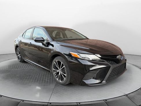 Used 2019 Toyota Camry SE image 7