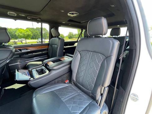 Used 2024 Jeep Grand Wagoneer L Series III AWD/4WD image 25