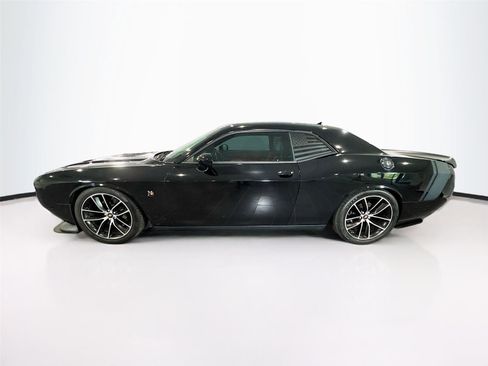 Used 2016 Dodge Challenger R/T Scat Pack RWD image 6