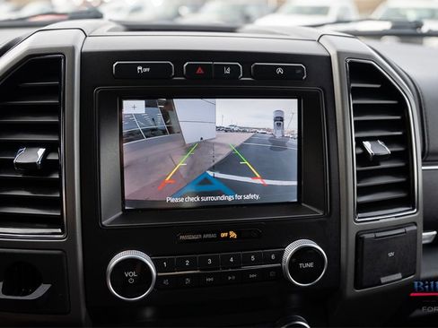 Used 2021 Ford Expedition Max XLT image 15