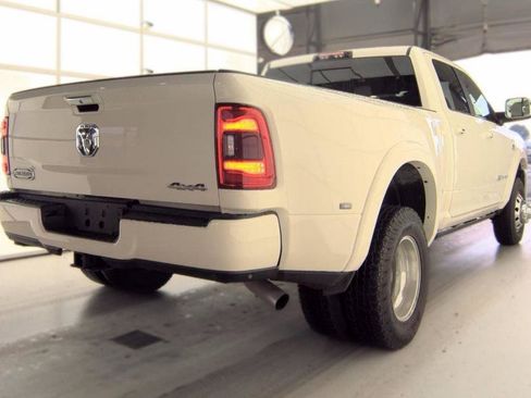Used 2019 RAM 3500 Limited w/ Max Tow Package AWD/4WD image 8
