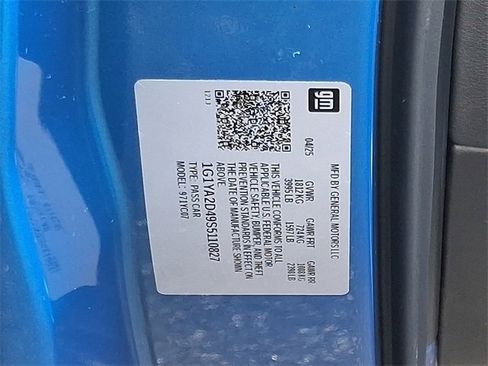 Certified 2025 Chevrolet Corvette Stingray Coupe w/ 1LT image 23