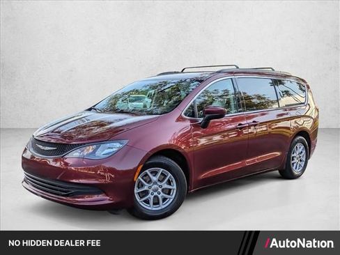 Used 2020 Chrysler Voyager Lxi FWD image 1