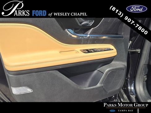 Used 2022 Lincoln Corsair Reserve FWD image 16
