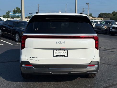 New 2026 Kia Carnival SX image 4