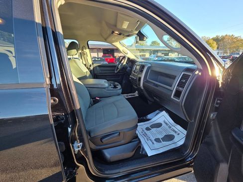 Used 2015 RAM 1500 Express image 9