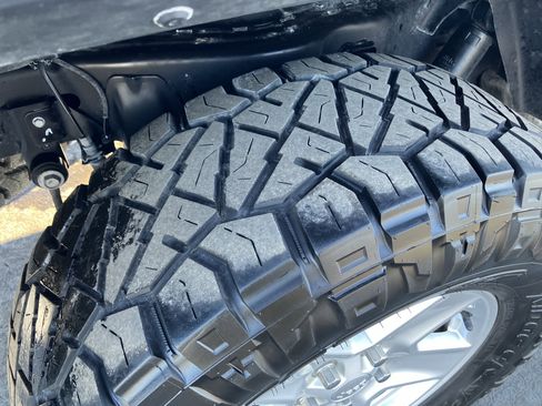 Used 2020 Jeep Gladiator Sport w/ Quick Order Package 24S image 14