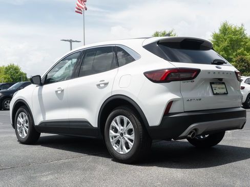 Used 2024 Ford Escape Active FWD image 8