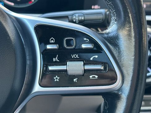 Used 2022 Mercedes-Benz A 220 image 31