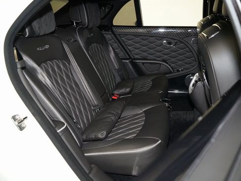 Used 2018 Bentley Mulsanne Speed image 19
