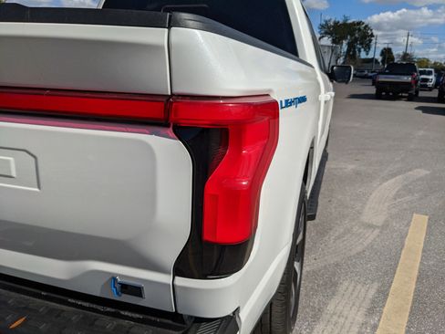 Used 2024 Ford F150 Lightning Platinum image 13