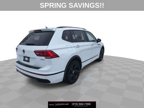 Used 2024 Volkswagen Tiguan SE R-Line image 9