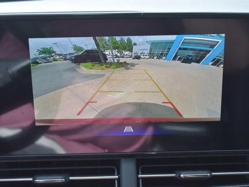 New 2026 Chevrolet Trax LT w/ Sunroof Package FWD image 24