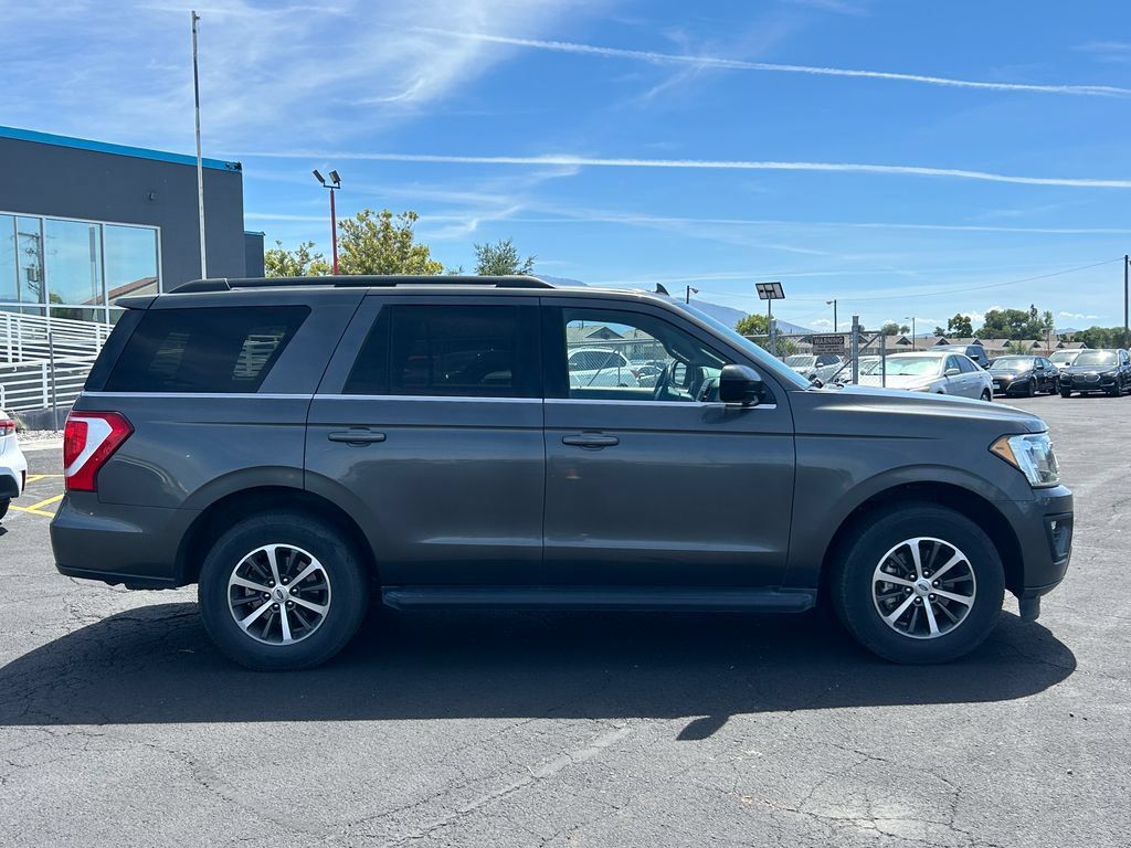 Used 2020 Ford Expedition XL AWD/4WD image 2