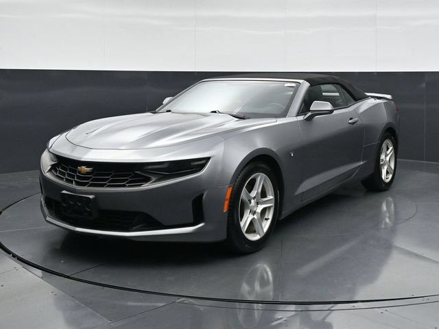 Used 2020 Chevrolet Camaro LT RWD image 5