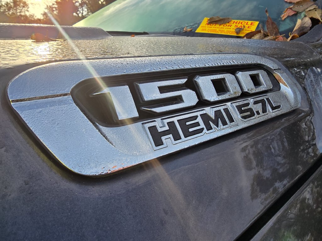 Used 2021 RAM 1500 Laramie AWD/4WD image 15