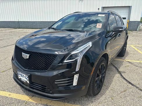 Used 2022 Cadillac XT5 Sportv w/ LPO, ONYX Package AWD/4WD image 3
