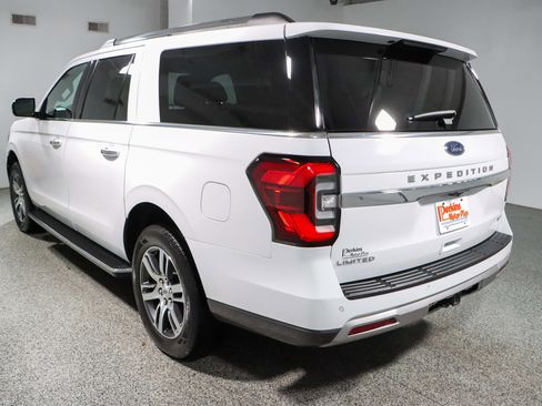 Used 2023 Ford Expedition Max Limited image 9
