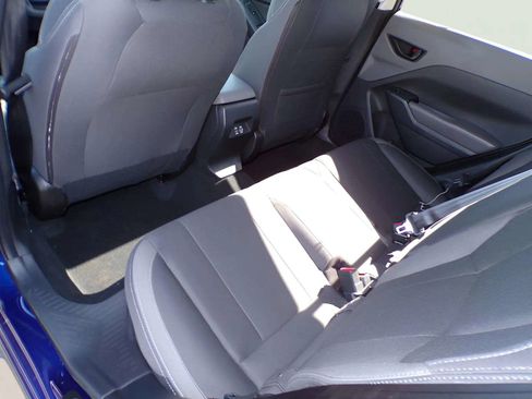 Used 2025 Subaru Crosstrek 2.0i Premium image 6