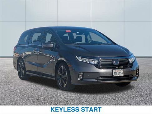 Used 2024 Honda Odyssey Elite image 4