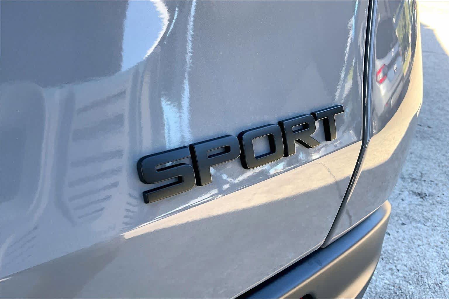 Certified 2025 Honda HR-V Sport image 10