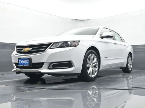 Used 2016 Chevrolet Impala LT w/ Convenience Package image 8