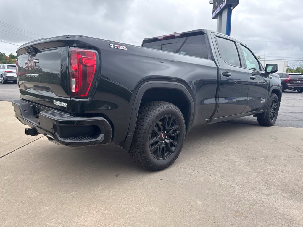 Used 2025 GMC Sierra 1500 Elevation w/ Elevation Premium Package AWD/4WD image 5
