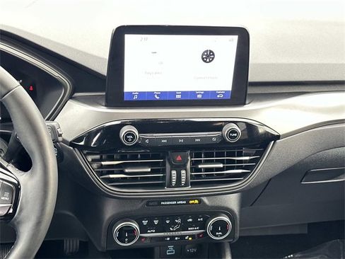 Used 2023 Ford Escape Active image 10