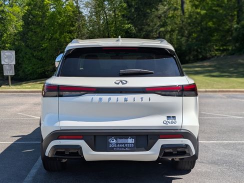 Used 2025 INFINITI QX60 Luxe image 8