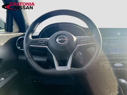 Used 2022 Nissan Kicks SR w/ Interior Electronics Package image 27