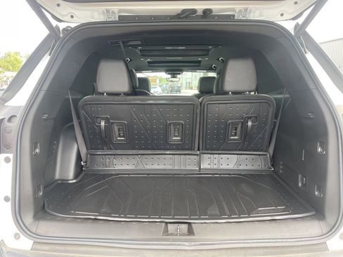 Used 2023 Chevrolet Traverse RS w/ LPO, Floor Liner Package image 38
