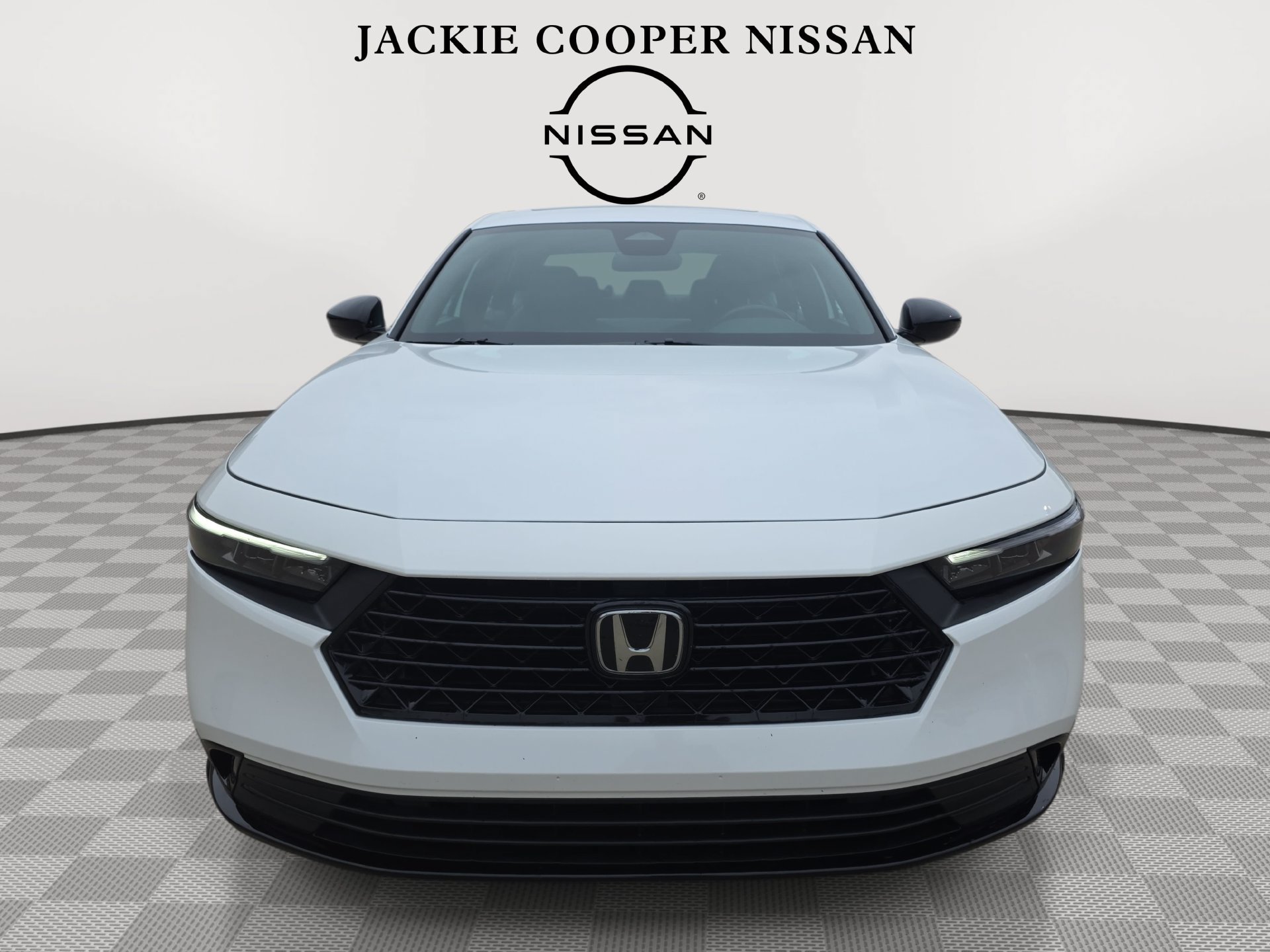 Used 2023 Honda Accord Sport image 2
