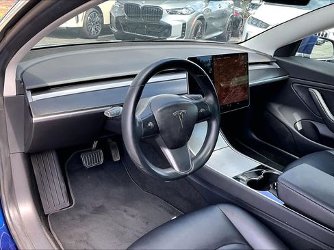 Used 2018 Tesla Model 3 Long Range image 16