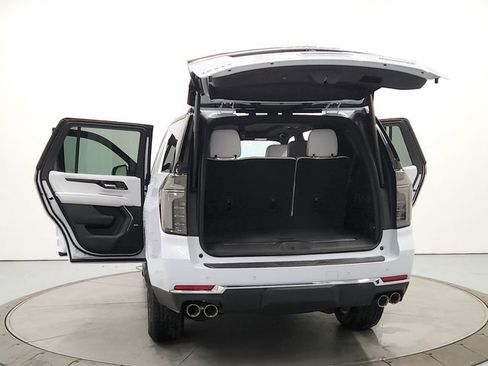 New 2026 Chevrolet Tahoe Premier w/ Sun And Tow Package AWD/4WD image 14