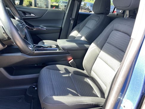 Certified 2025 Chevrolet Equinox LT w/ Safety and Technology Package FWD image 11