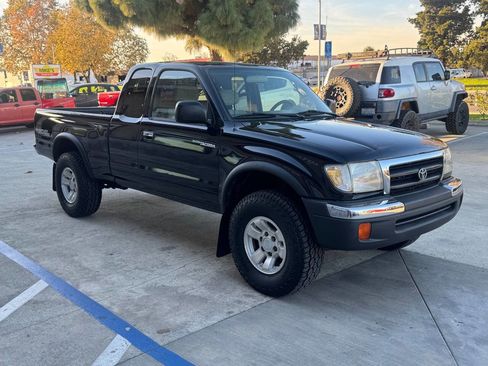 Used 2000 Toyota Tacoma 4x4 Xtracab V6 image 5