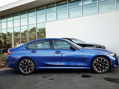 New 2026 BMW 330i 330i w/ M Sport Package image 4