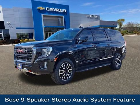 Used 2024 GMC Yukon XL AT4 w/ Technology Package image 4