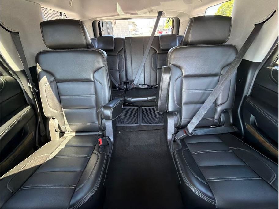 Used 2018 GMC Yukon Denali AWD/4WD image 9