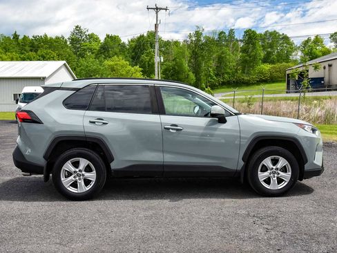 Used 2021 Toyota RAV4 XLE w/ Carpet Mat Package (TMS) AWD/4WD image 2
