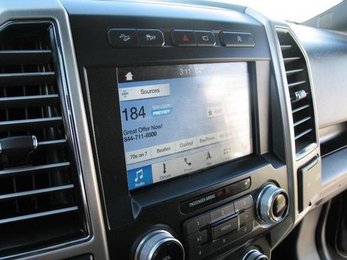 Used 2018 Ford F150 Platinum w/ Equipment Group 701A Luxury AWD/4WD image 44