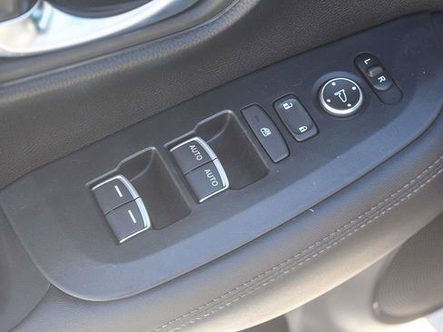 Certified 2023 Honda HR-V EX-L image 21