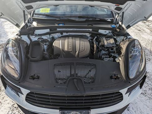 Used 2020 Porsche Macan AWD/4WD image 41