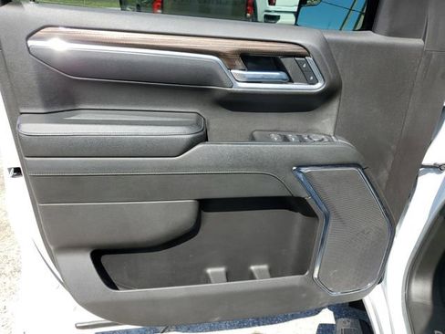 Used 2023 Chevrolet Silverado 1500 LT image 17