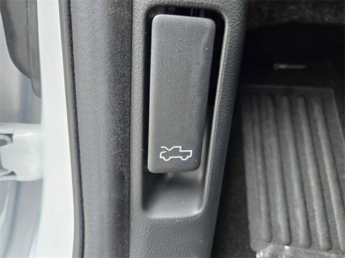 New 2025 Ford Ranger XLT w/ Equipment Group 301A High image 15