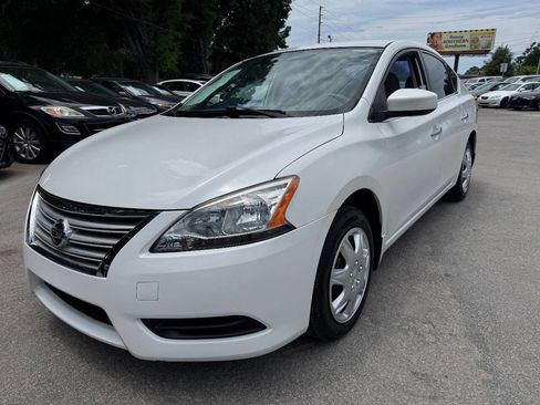 Used 2014 Nissan Sentra SV FWD image 1
