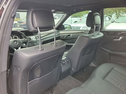 Used 2016 Mercedes-Benz E 400 Sedan image 9