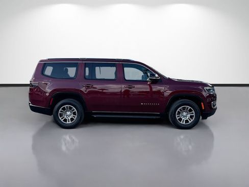 Used 2024 Jeep Wagoneer 4WD w/ Convenience Group I image 2