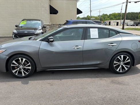 Used 2018 Nissan Maxima Platinum FWD image 2
