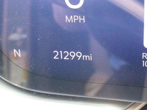 Used 2025 Buick Envision Sport Touring AWD/4WD image 30